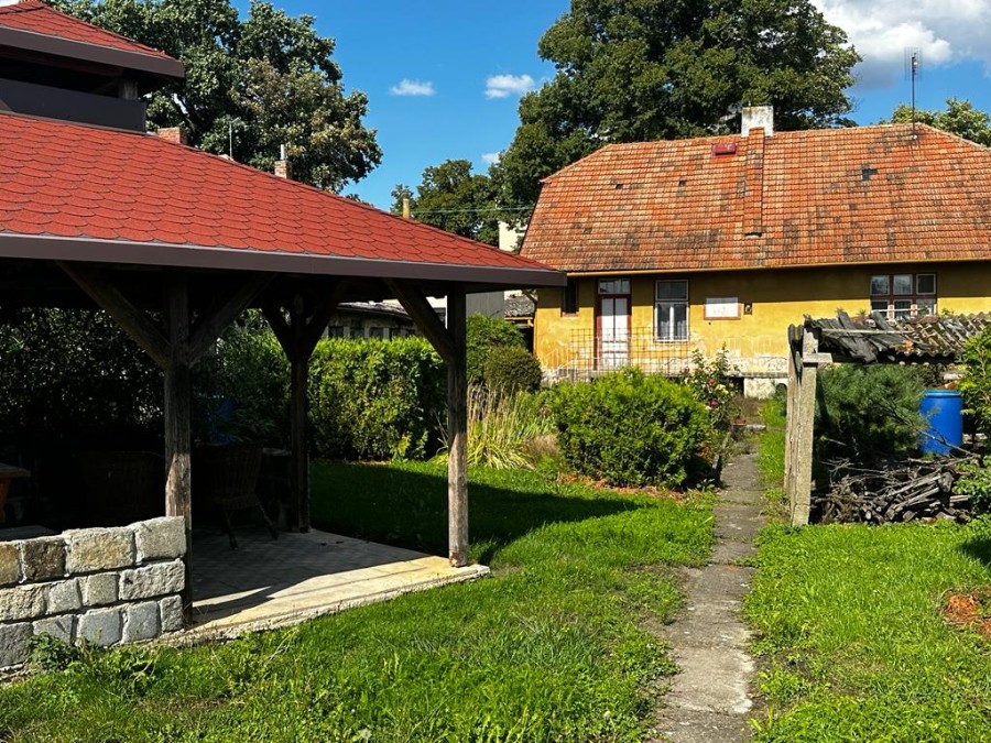  Rodinný dům 3+1 k rekonstrukci, Dašice – s možností čerpání dotace