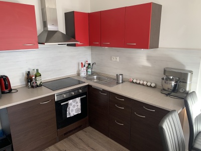 Pronájem bytu 2+1 s terasou – Pardubice, ulice Pichlova