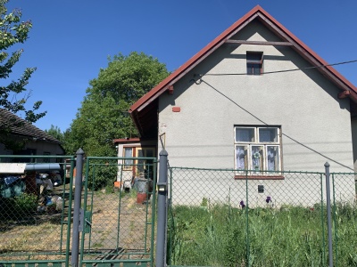 Rodinný dům 3+1 s velkým pozemkem – Třibřichy