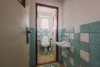 Rodinný dům 3+1 s rozlehlým pozemkem - Dolní Ředice